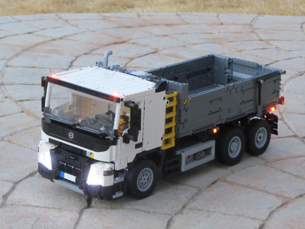 Lego Technic Volvo FMX 6x6 Tipper Dump Truck