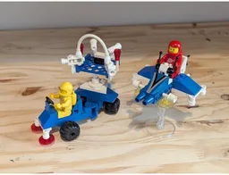 6874 - Moon Explorers
