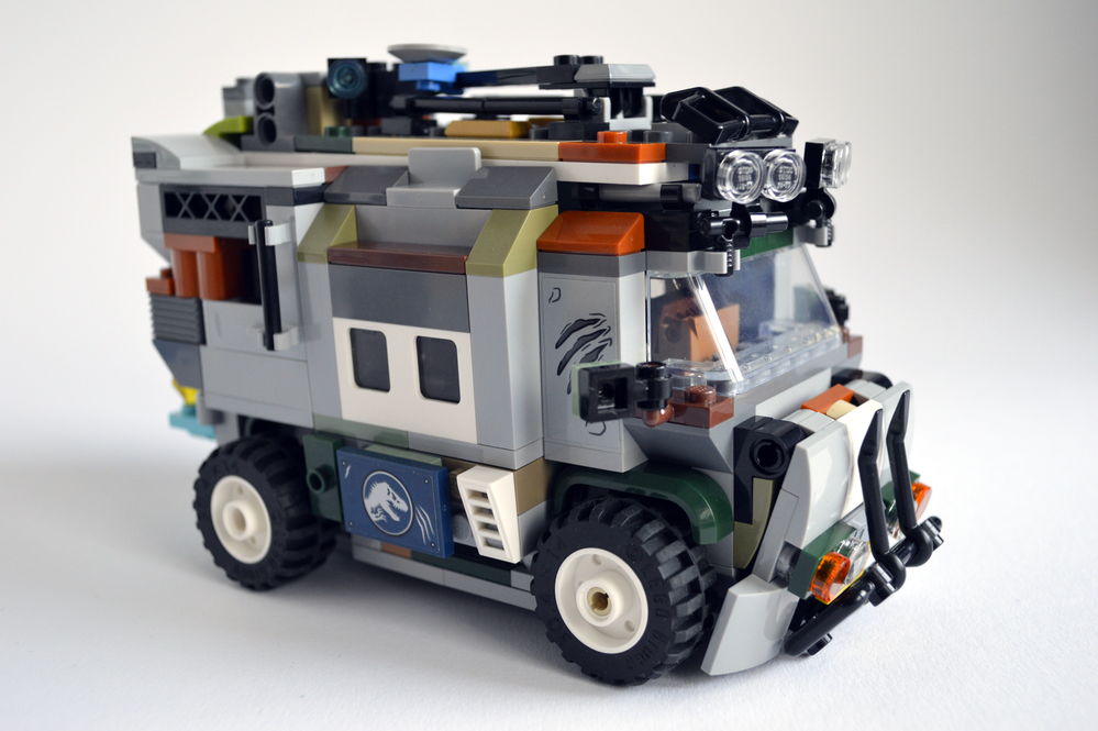 Lego Dino Medic