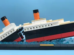 Titanic Sinking Scene