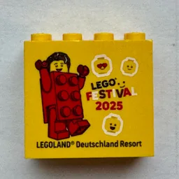 Brick 2 x 4 x 3 with 'LEGO FESTIVAL 2025 LEGOLAND Deutschland Resort' and Red Brick Suit Guy Minifigure Print / Yellow
