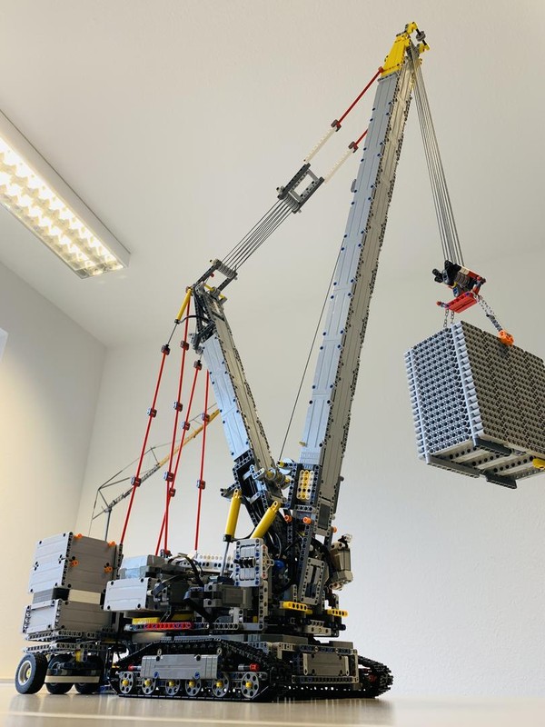 Lego Multi-config Modular Crawler Crane with complete driving functional ballast wagon (inspired