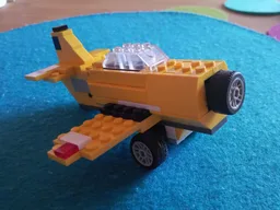 40468: Propeller Plane