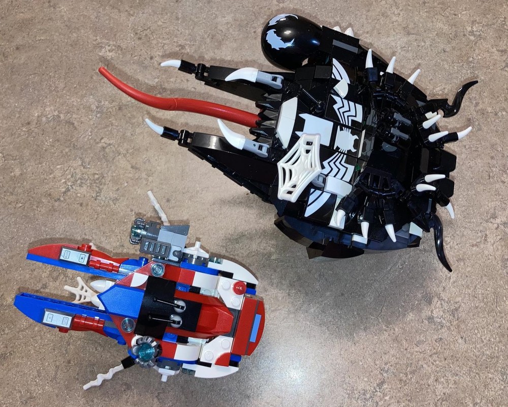 Lego Spider Mech Falcon vs Venomized Falcon (76115)