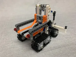 Tracked dumper