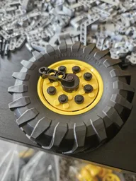 tatra 8x8 wheel