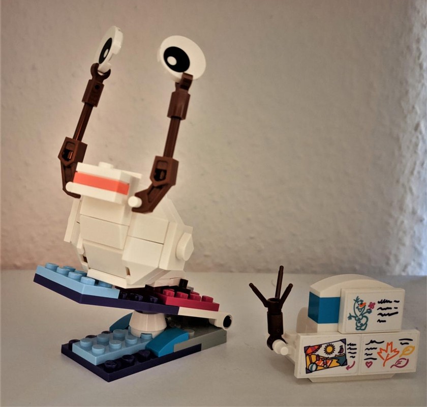 Lego Olaf Snail