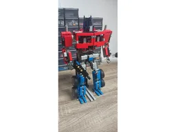 Optimus Prime Technic