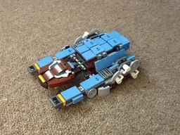Transformer Thundertank from set 70842