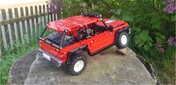 Small Scale RC Crawler