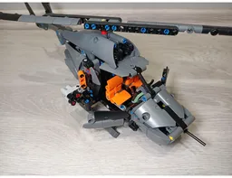 42173 Combat helicopter