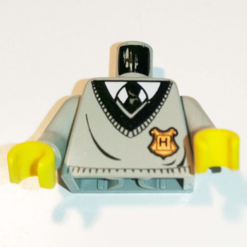 Lego Torso Hogwarts Uniform Sweater with Hogwarts Crest Print, Light Gray Arms, Yellow Hands / Light Gray
