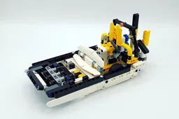 42198 Swamp Airboat