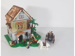 10332 - Medieval House