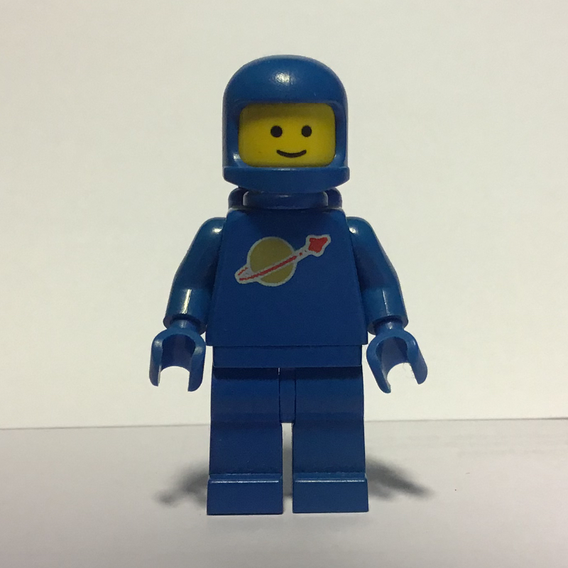 Lego Classic Spaceman, Blue with Airtanks (3842b Helmet)