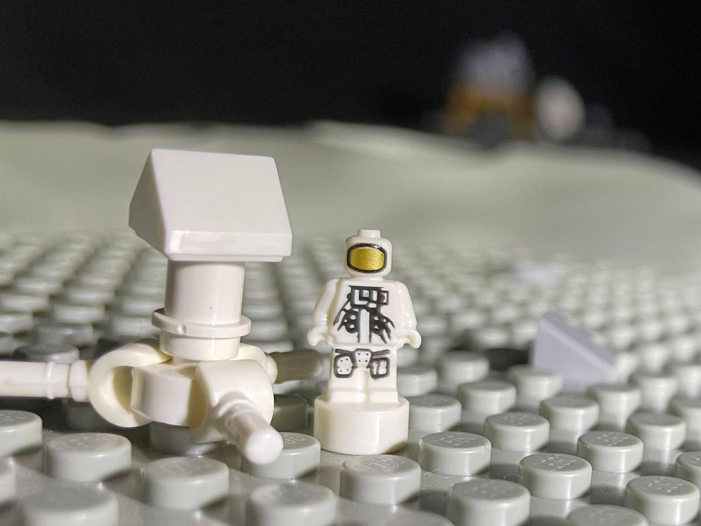 Lego Surveyor 3 - 1:110 scale - for Apollo12 recreation