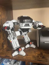 UCS scale ED-209
