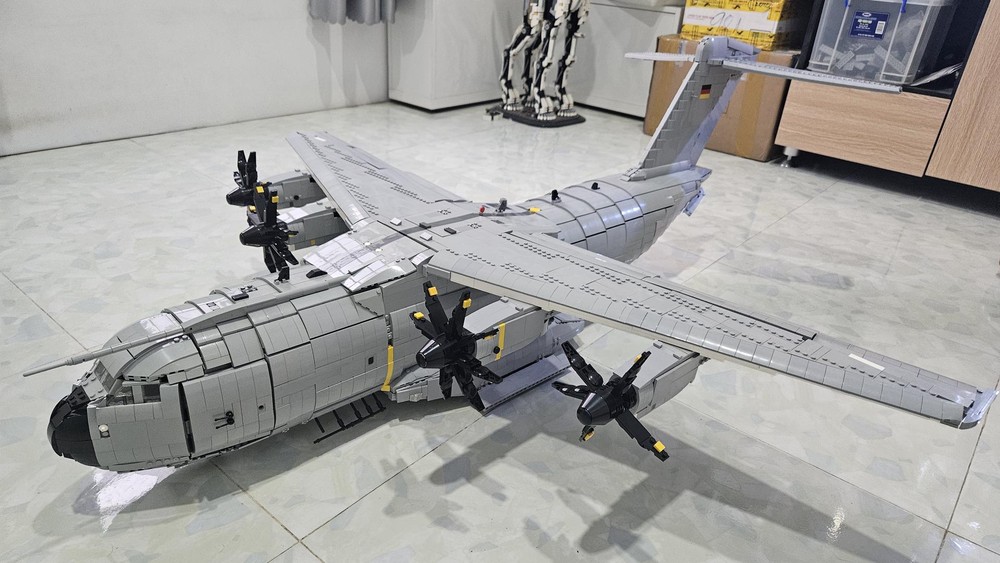 Lego Airbus A400M Atlas ( With Power Functions )