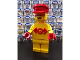 Super Station Master Maxifigure