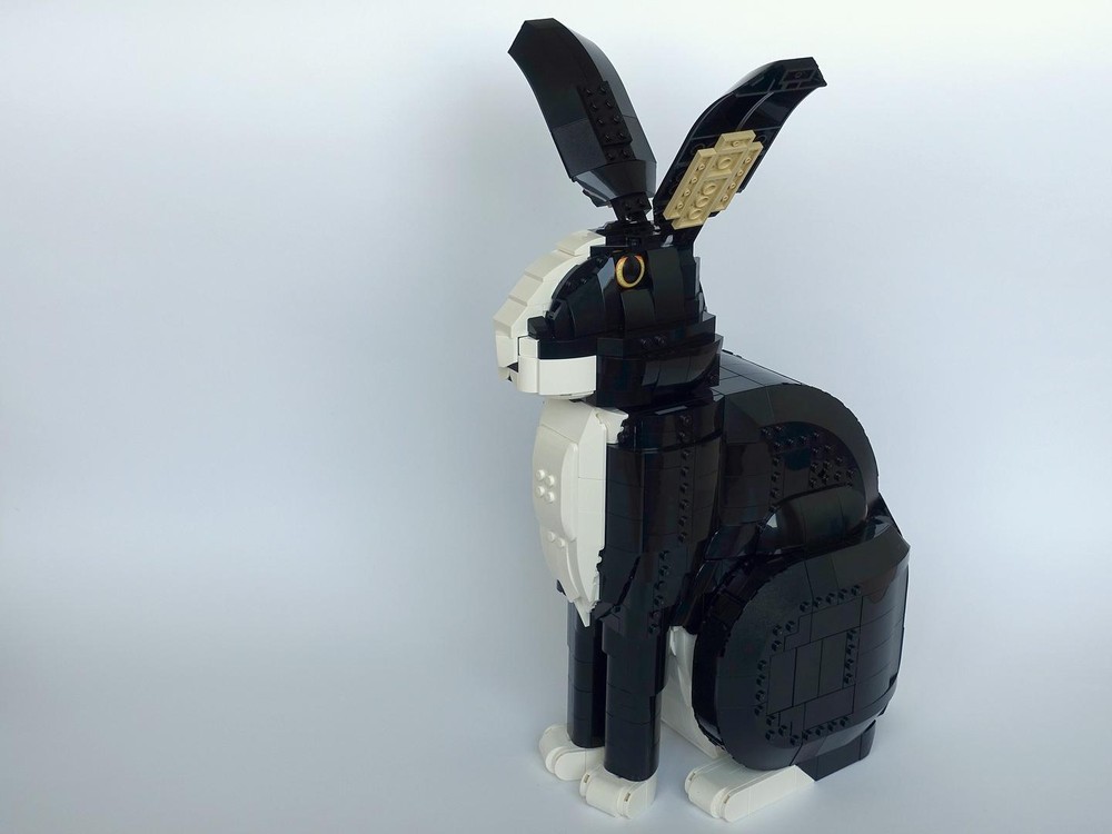 Lego 21349: Tuxedo Rabbit
