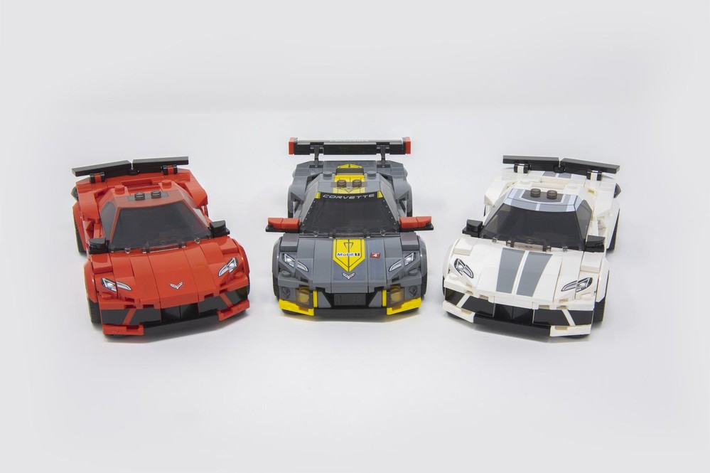 Lego C8.R & C8 V2 Corvettes