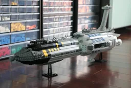 UCS Invisible Hand