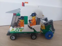 60249 Shuttle Bus & Trailer