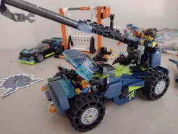 70826 - Mobile Crane