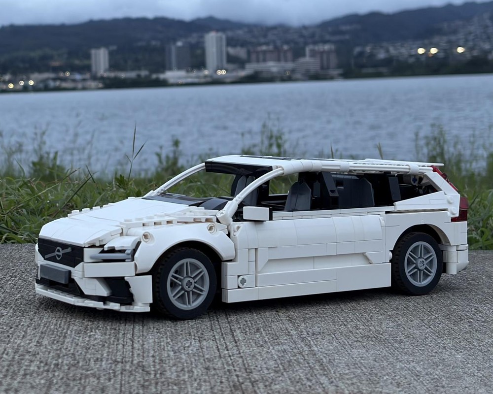 Lego Volvo V60 AWD