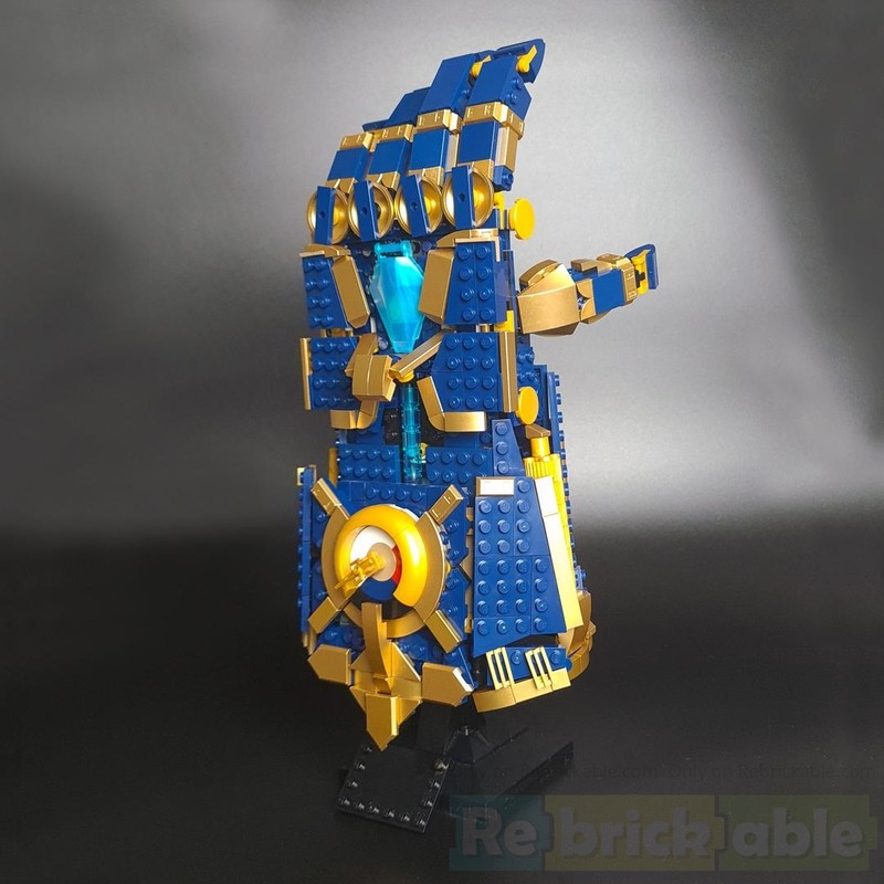 Lego Vi's Atlas Gauntlet - Netflix Arcane: League of Legends