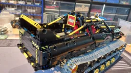 9398 - Tracked Crawler