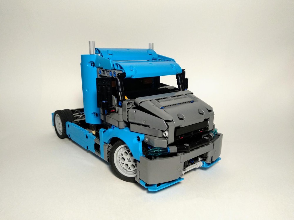 Lego Azure Race Truck
