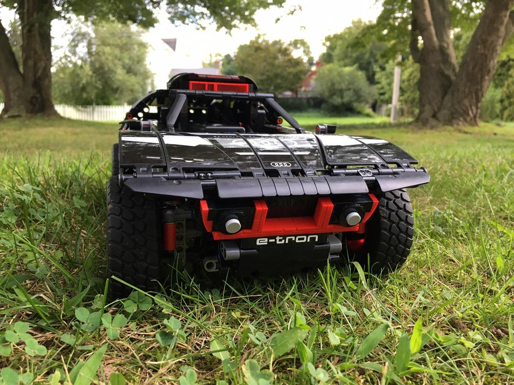 Lego 42160 Audi RS Q e-tron Front End Mod