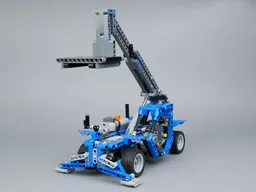 8052: Telehandler