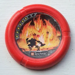 Large Figure Throwing Disk, Torch / Fire, 6 Pips, Facing Fire Creature Print
