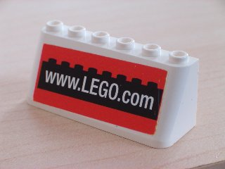 Lego Windscreen 2 x 6 x 2 with White 'www.LEGO.com' on Black and Red Background Pattern (Sticker) - Sets 3409-1 / 3410