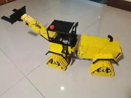 Four-track Tractor (42131 B Model)