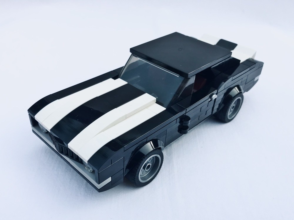 Lego Chevrolet Camaro Z/28 1969 8-wide