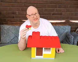 UPSCALE: Brick 1x4