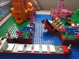 Tiny Sinking Titanic
