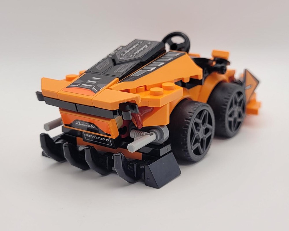 Lego Tooned Lamborghini Revuelto