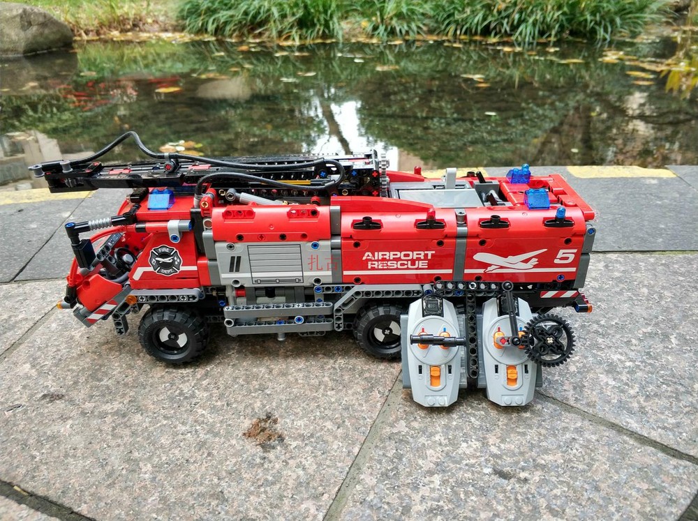 Lego 42068 Airport Rescue Vehicle RC MOD