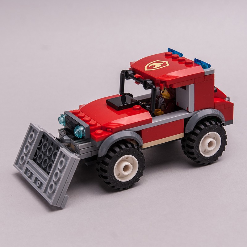Lego 60231 Tractor with shuffle