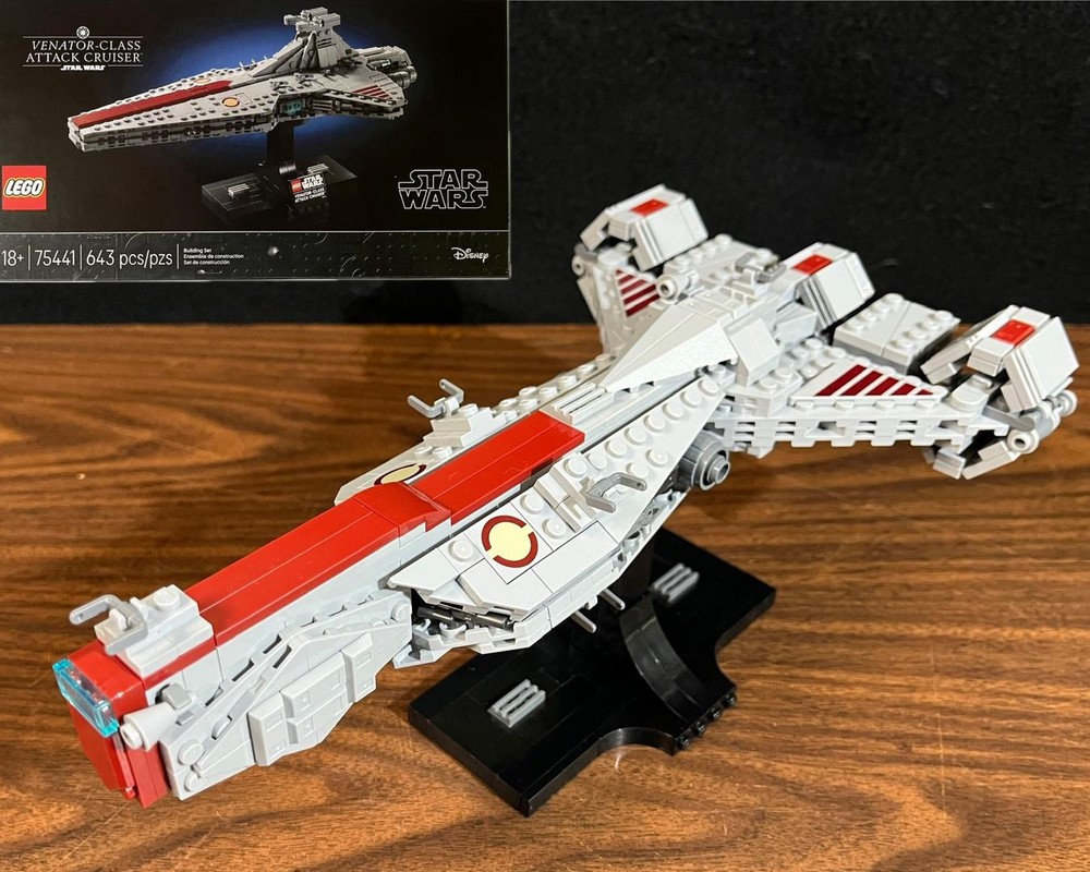 Lego Midi-Scale Republic Frigate (Consular-Class Cruiser)