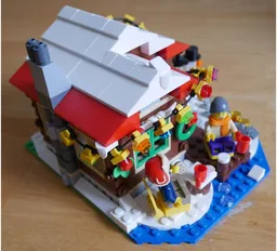 31048 Christmas Lakeside Lodge