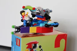 10402 Spaceship
