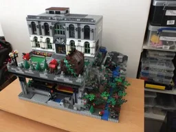 Batman Batcave and Wayne Mansion with Power Functions
