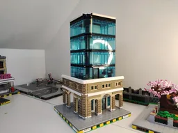Metro Plaza