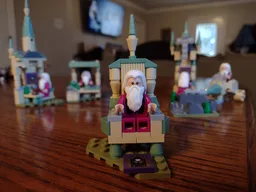30435 Throne
