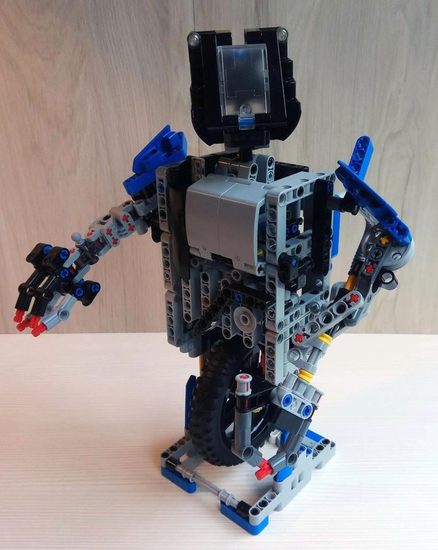 Lego 42063 C model Robot